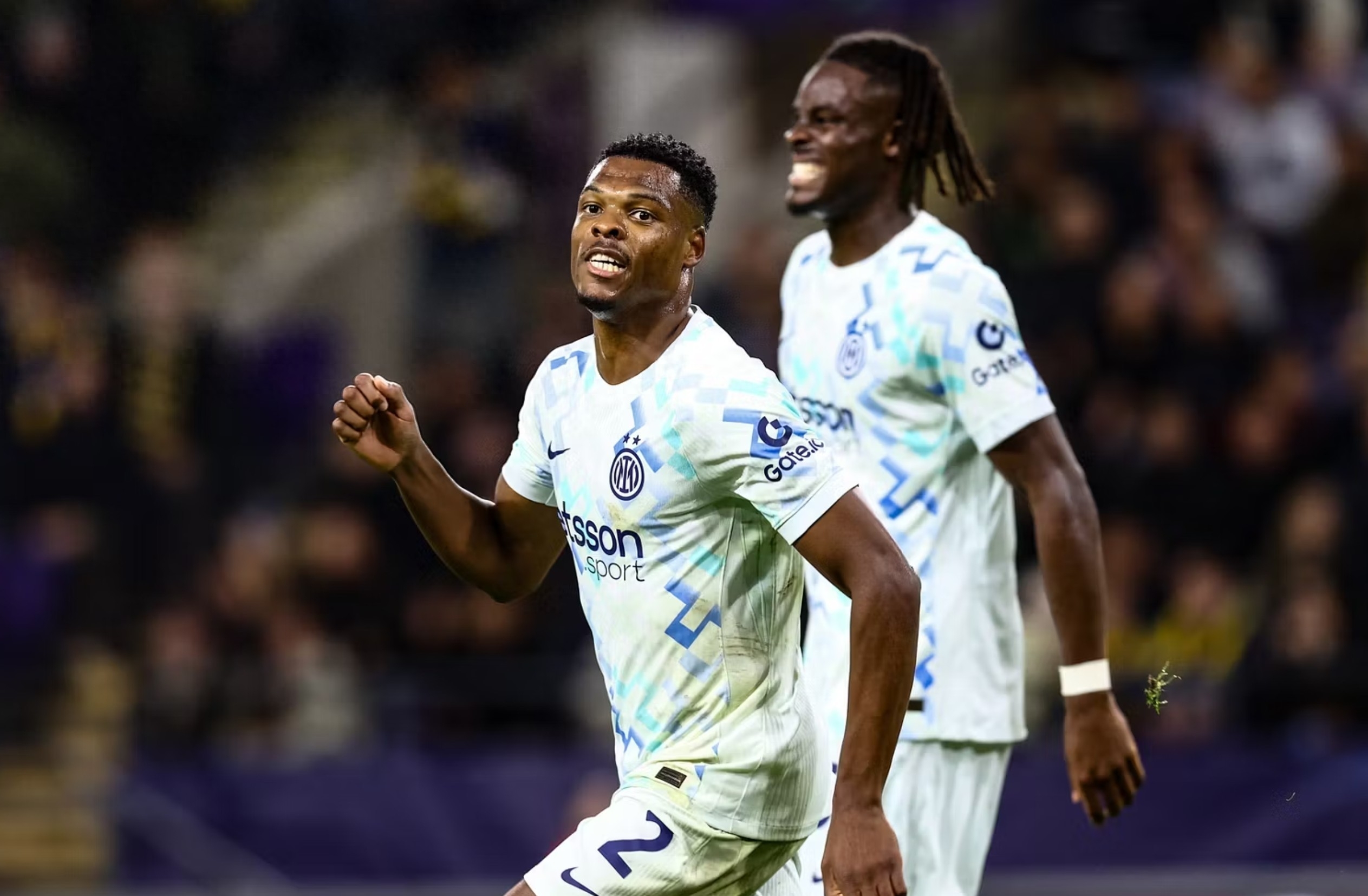 关于切沃天才中场防守端表现出色，带领球队险胜对手的信息