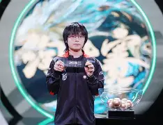 包含广东队再战告捷，战绩持续向好发挥出色的词条